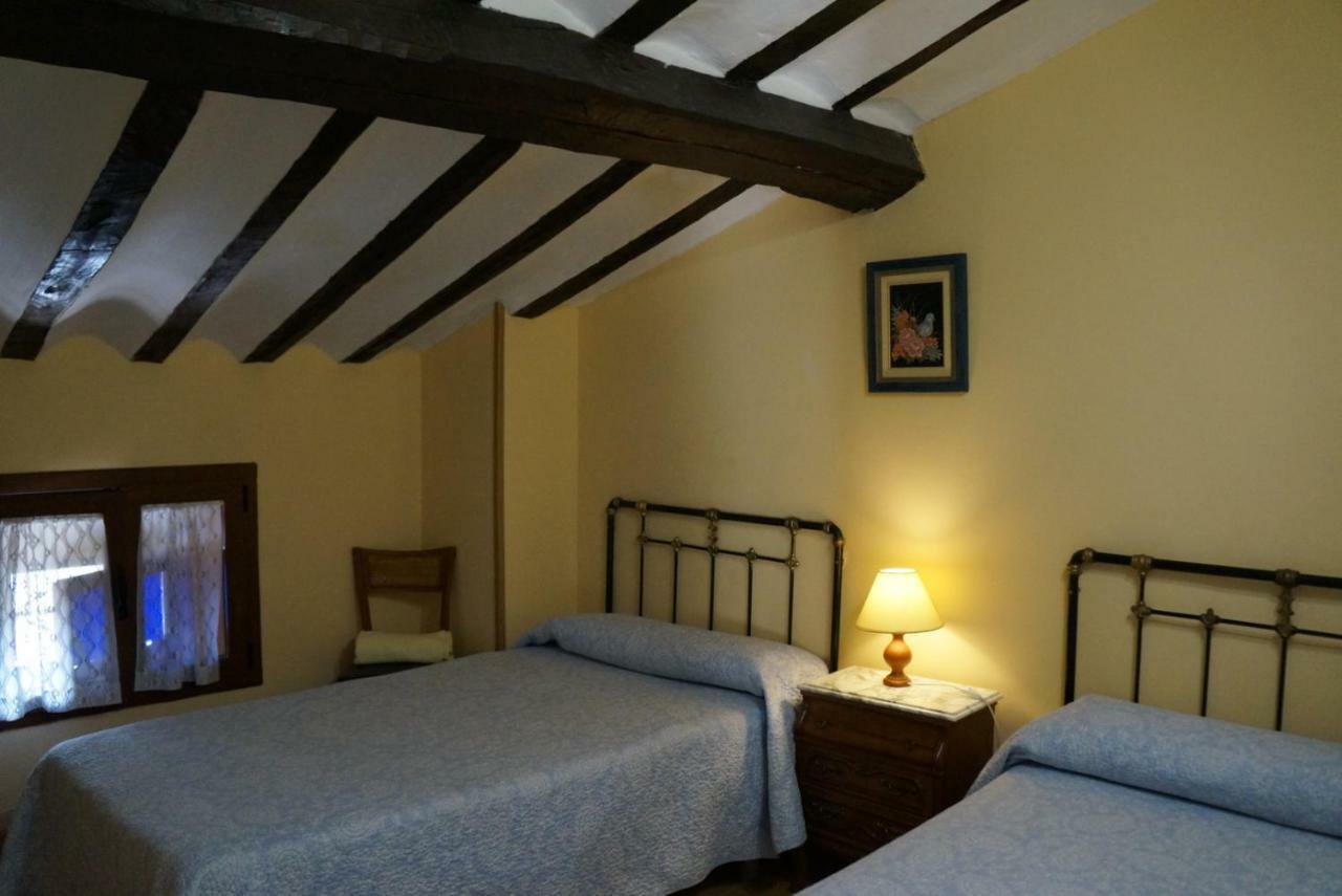La Alpargateria Bed & Breakfast Villafranca Montes De Oca Bagian luar foto